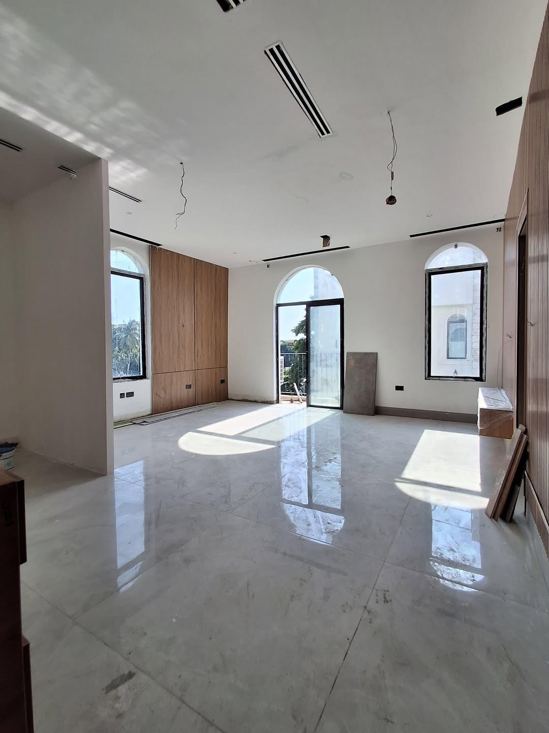 Ultra-modern five bedroom (IKOYI5B)