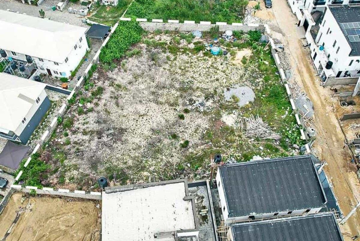 1,800 Square Meters Residential Land (01IkotaLand)