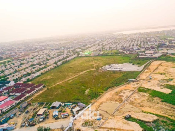 640 sqm residential land in a beautiful estate