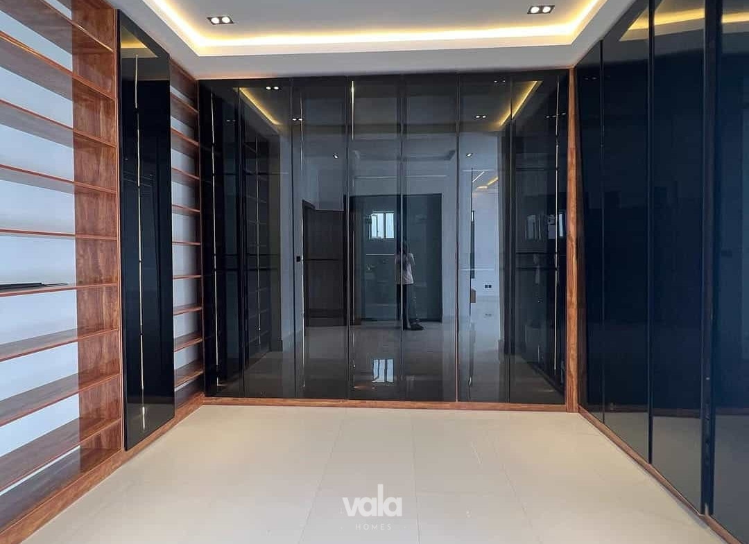 Bespoke five bedroom detached duplex (211Ajah5bdd)