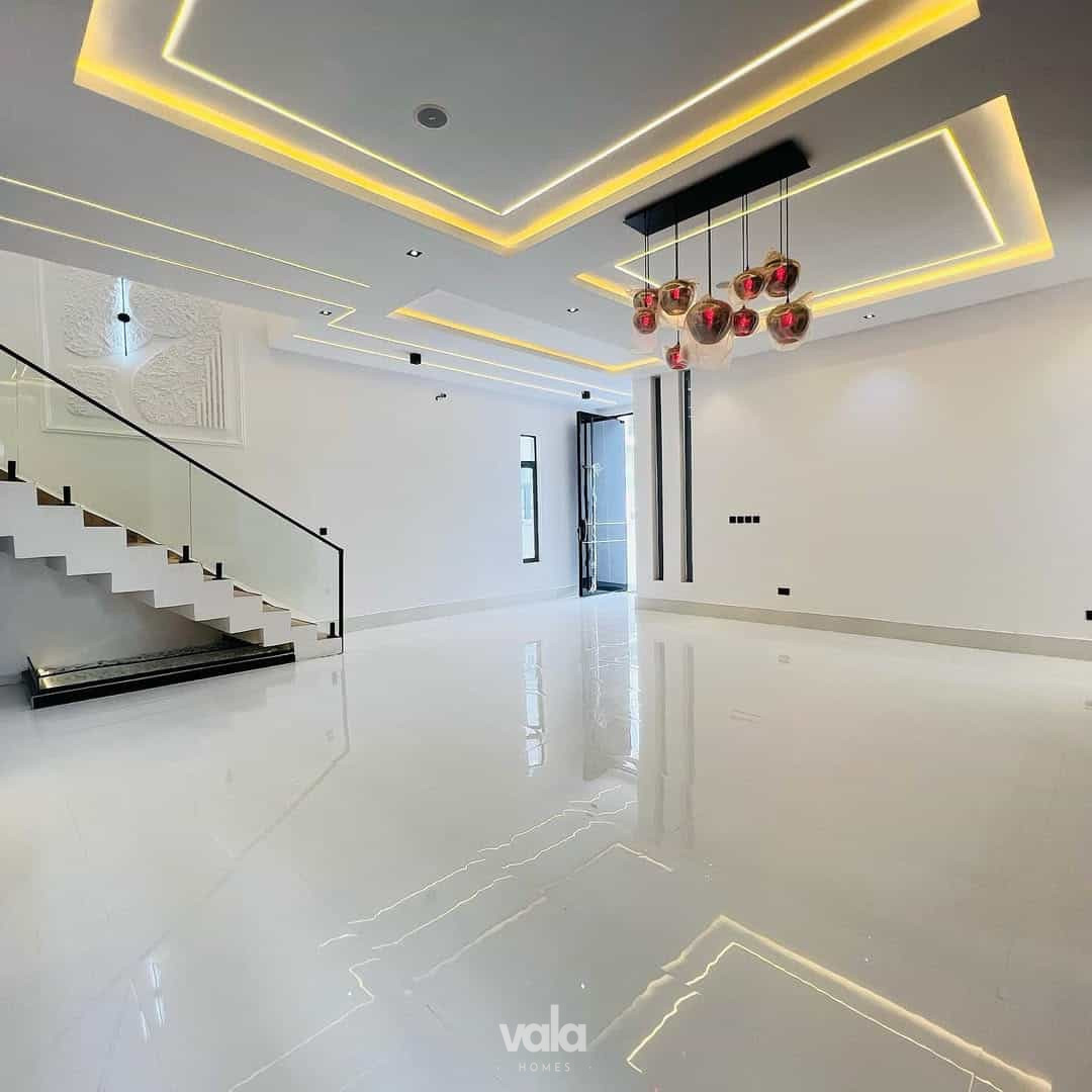 Bespoke five bedroom detached duplex (211Ajah5bdd)