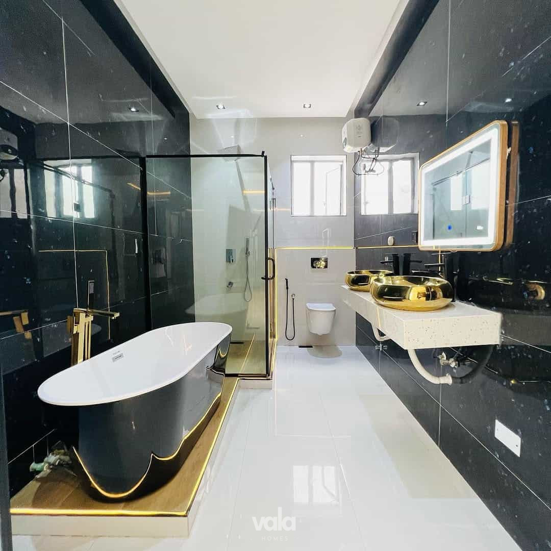 Bespoke five bedroom detached duplex (211Ajah5bdd)
