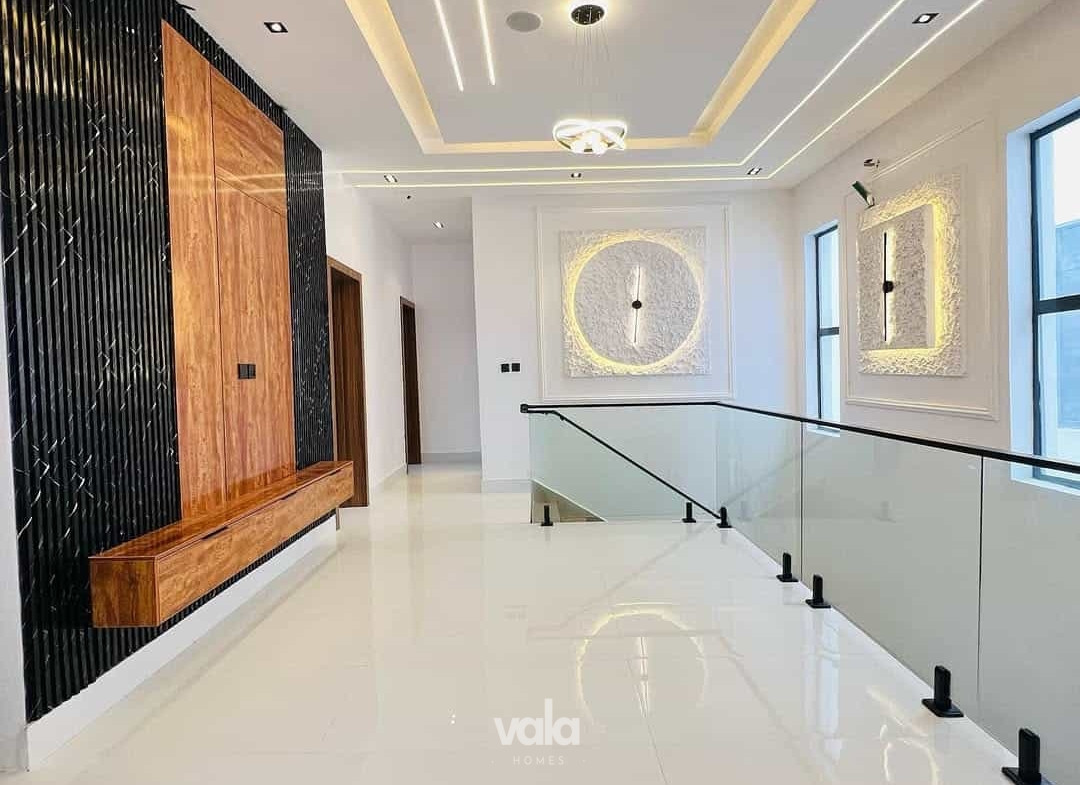 Bespoke five bedroom detached duplex (211Ajah5bdd)