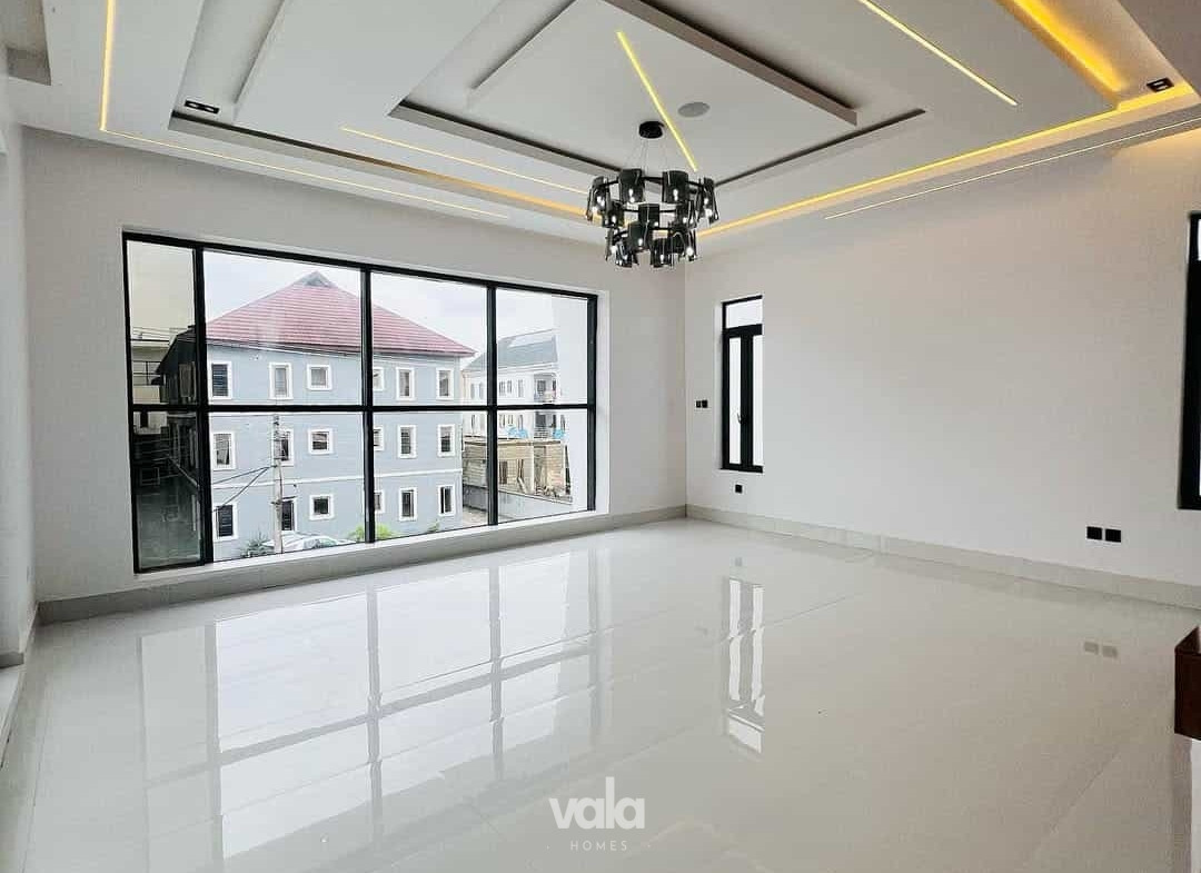 Bespoke five bedroom detached duplex (211Ajah5bdd)