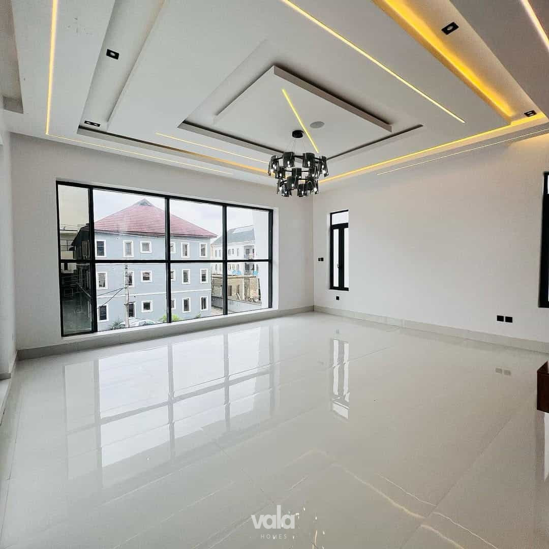 Bespoke five bedroom detached duplex (211Ajah5bdd)