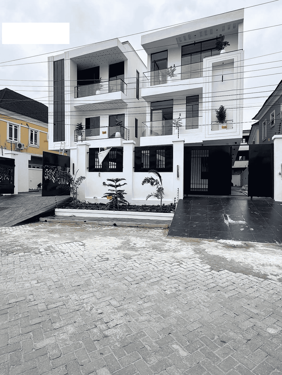Contemporary five bedroom fully detached duplex (CHEVRON5BDD18) Contemporary five bedroom fully detached duplex (CHEVRON5BDD18)