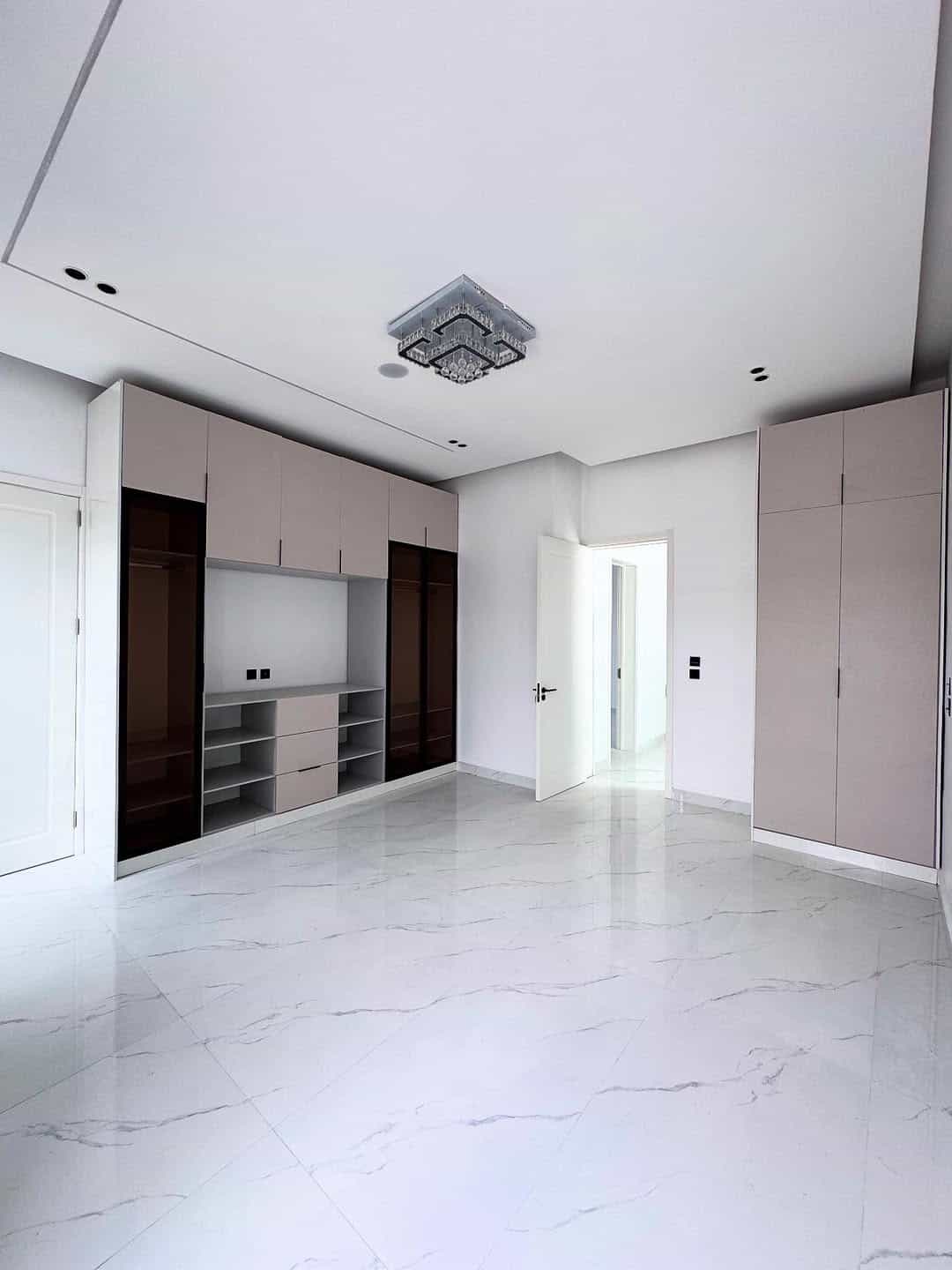 Contemporary five bedroom fully detached duplex (CHEVRON5BDD18) Contemporary five bedroom fully detached duplex (CHEVRON5BDD18)
