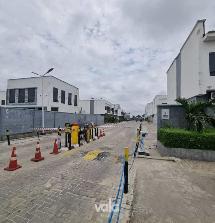 Elegant two bedroom terrace duplex (AJAH2BTD02)