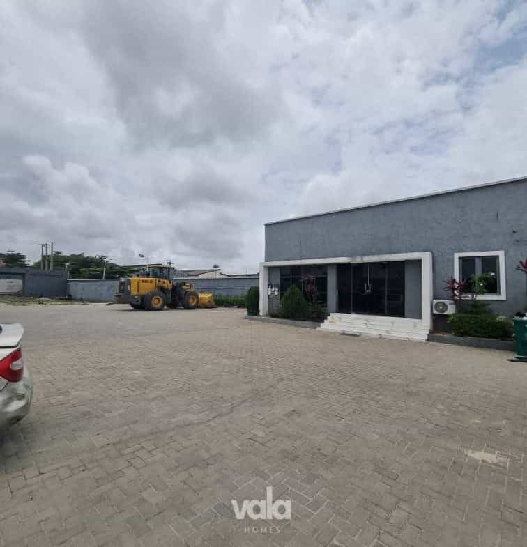 Elegant two bedroom terrace duplex (AJAH2BTD02)