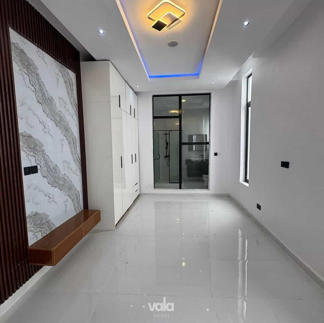 Five bedroom detached duplex (215Ajah5bdd) Five bedroom detached duplex (215Ajah5bdd)