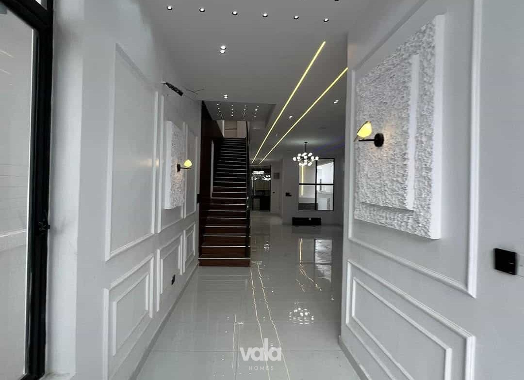 Five bedroom detached duplex (215Ajah5bdd)