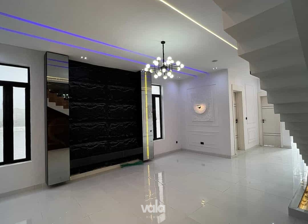 Five bedroom detached duplex (215Ajah5bdd)