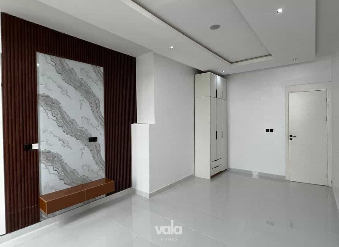 Five bedroom detached duplex (215Ajah5bdd)