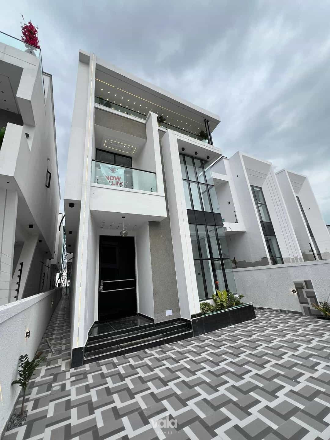 Five bedroom detached duplex (215Ajah5bdd) Five bedroom detached duplex (215Ajah5bdd)
