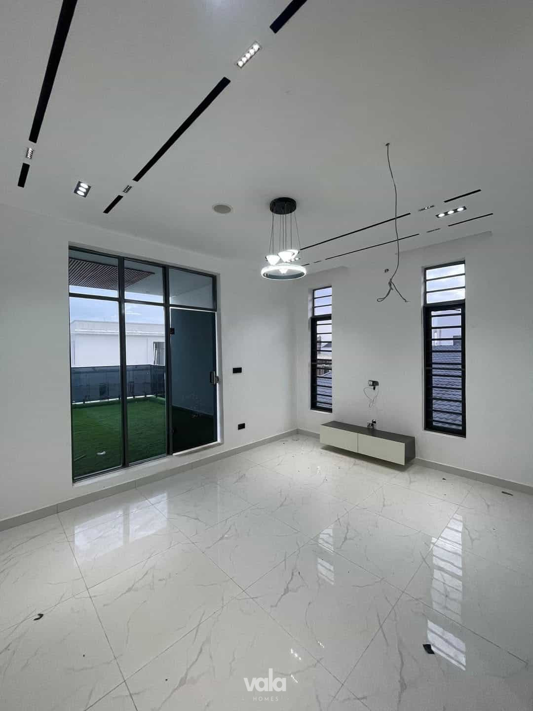 Five bedroom detached duplex (218Megamd5bdd)