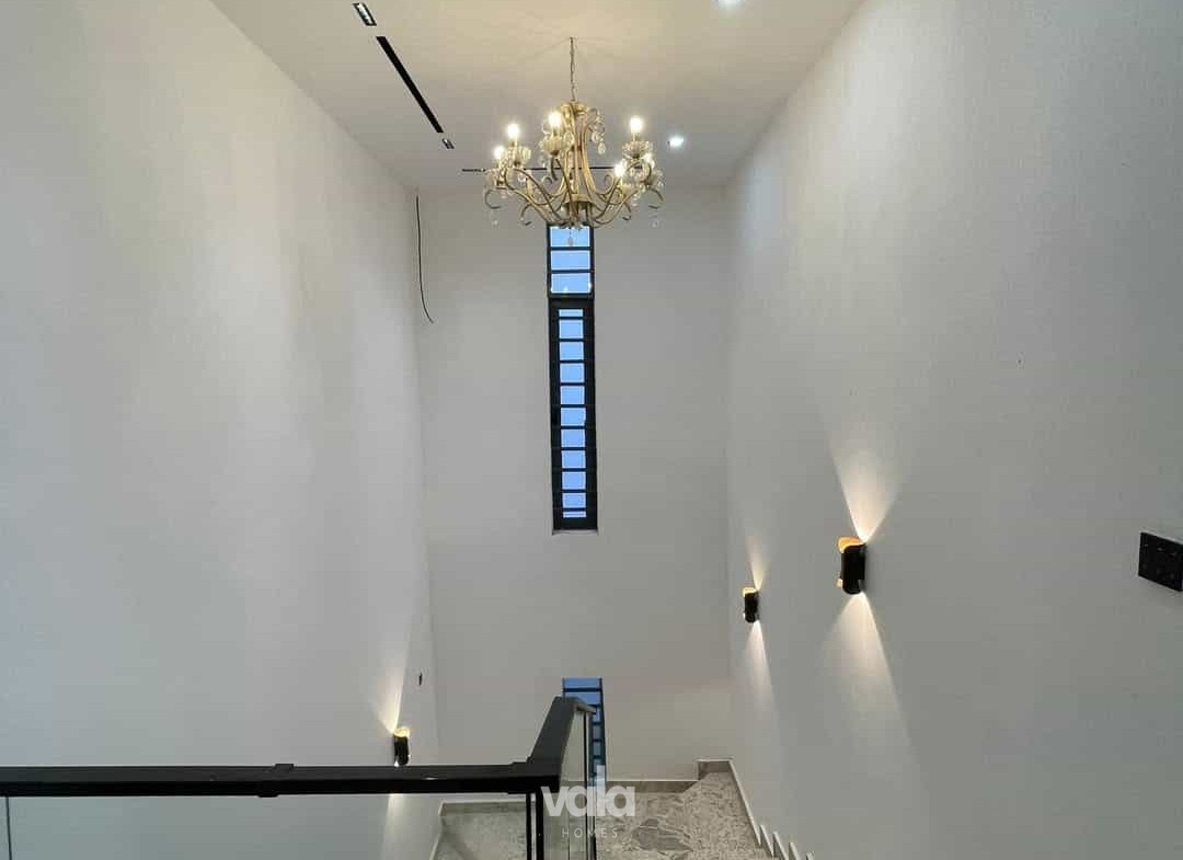 Five bedroom detached duplex (218Megamd5bdd)