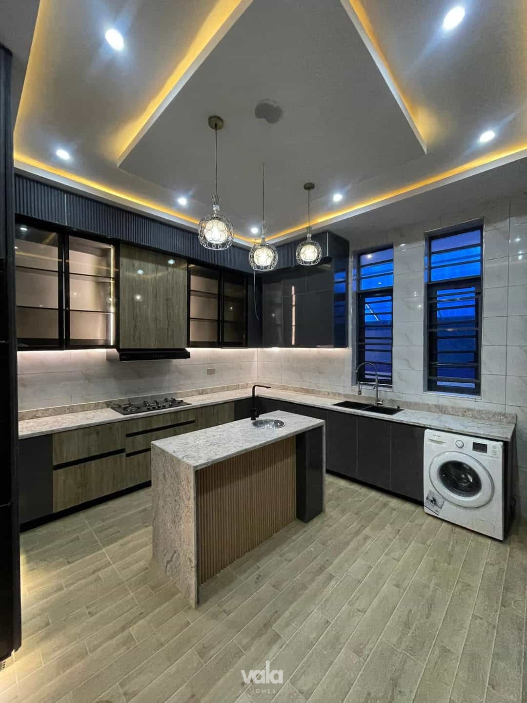 Five bedroom detached duplex (218Megamd5bdd)