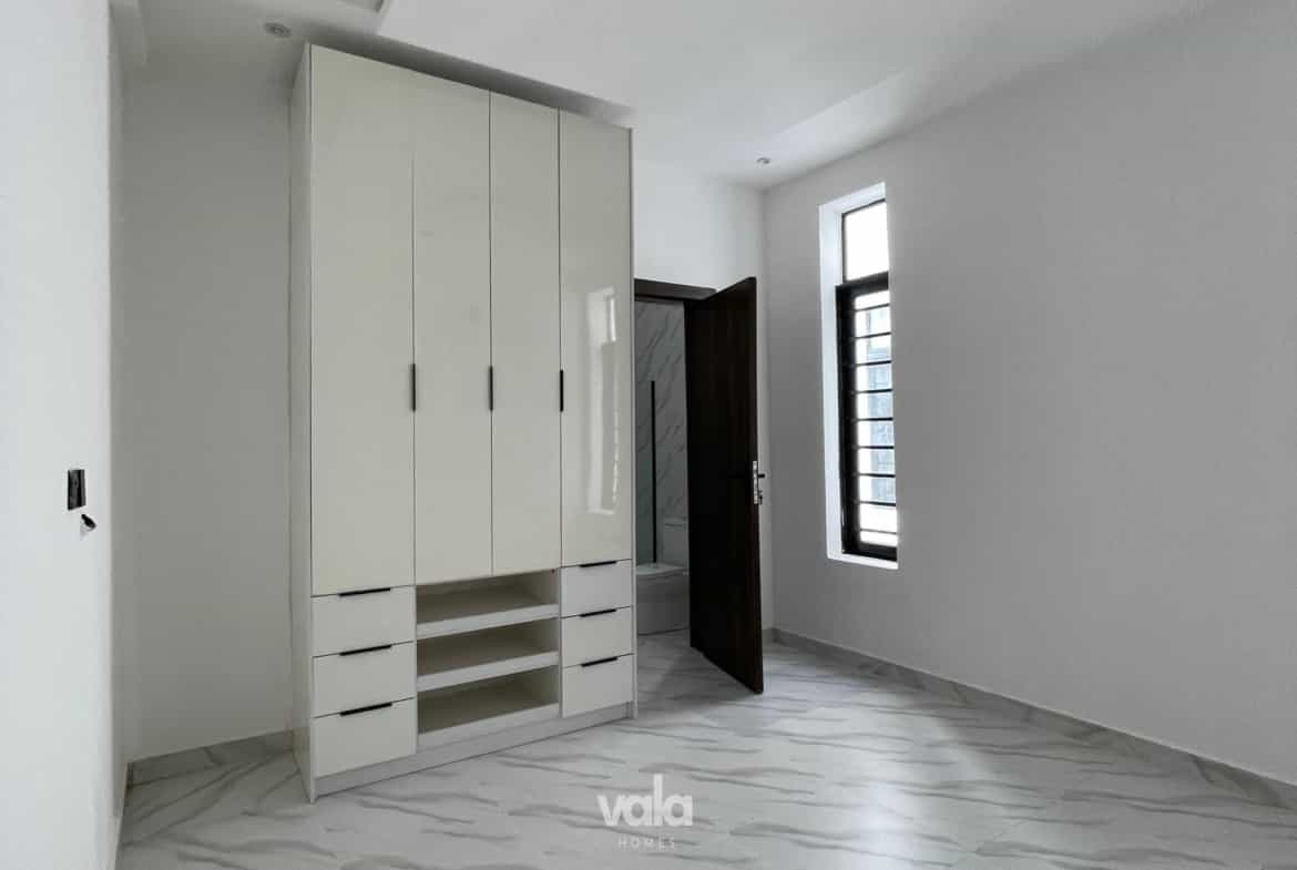 five bedroom fully detached duplex (CHEVRN5BDD21)