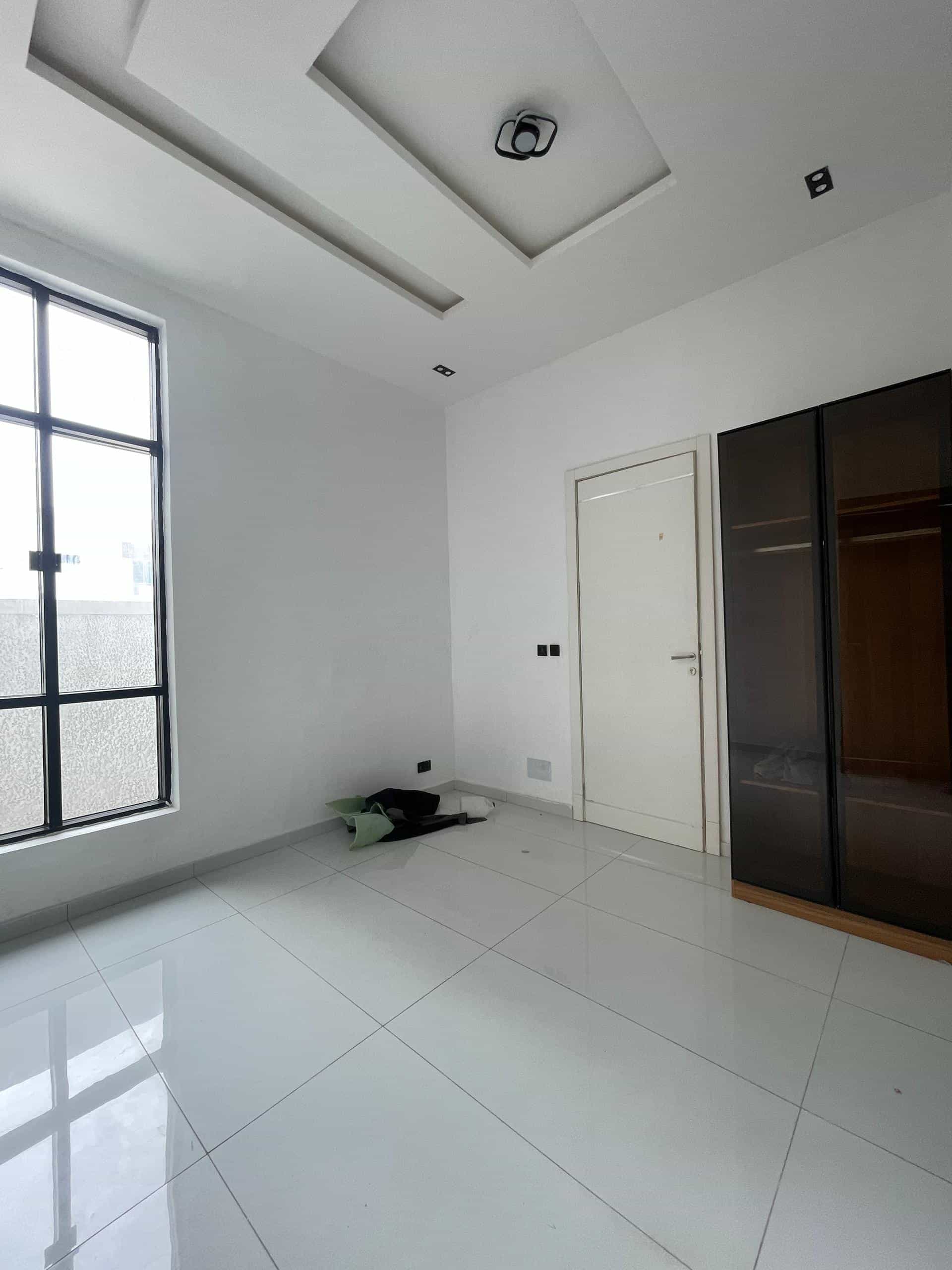 five bedroom fully detached duplex  (CHEVRON5BDD20)