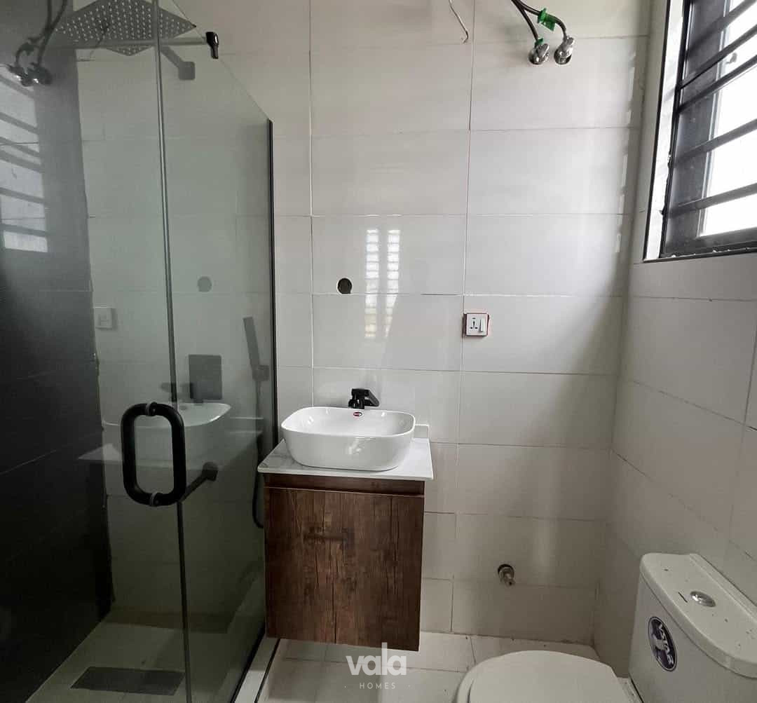 Four bedroom detached duplex (212Ajah5bdd)