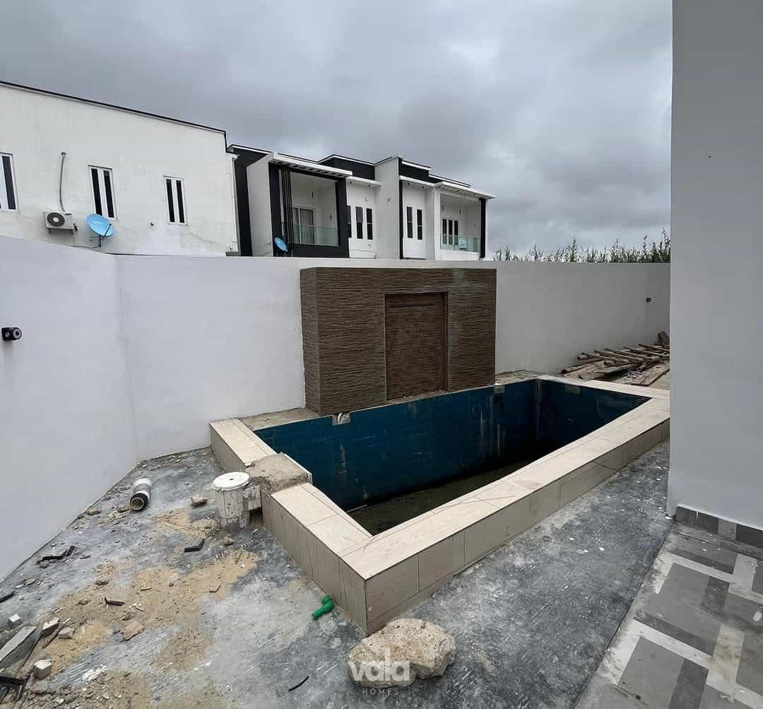 Four bedroom detached duplex (212Ajah5bdd)