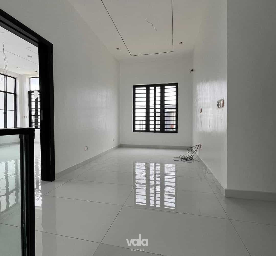 Four bedroom detached duplex (212Ajah5bdd)