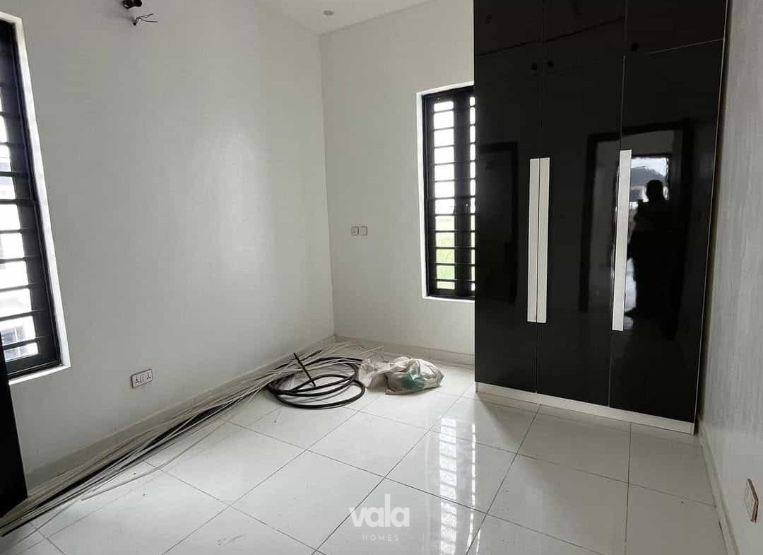 Four bedroom detached duplex (212Ajah5bdd)