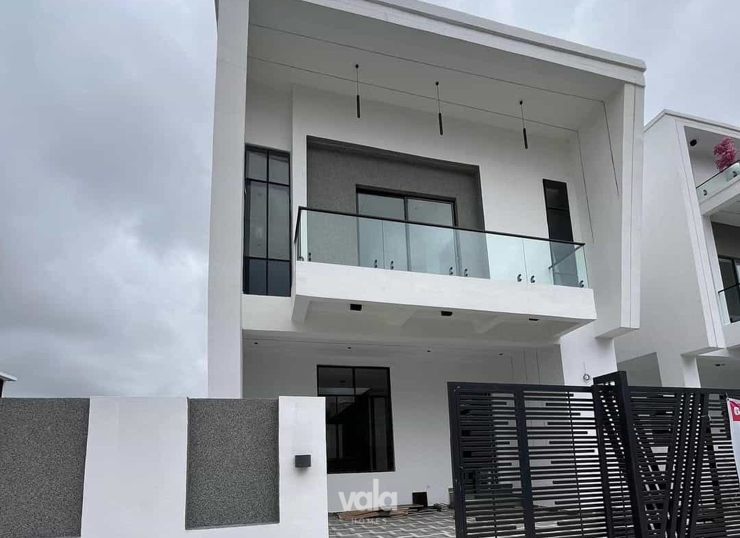 Four bedroom detached duplex (212Ajah5bdd)