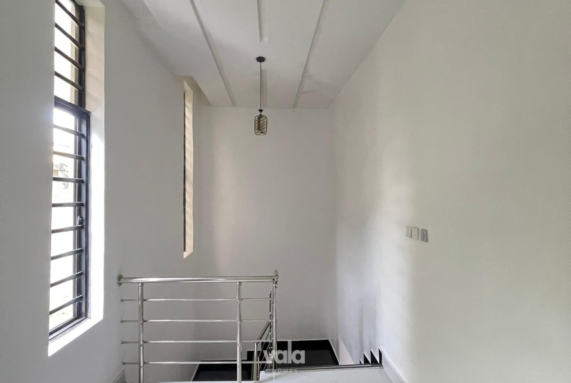 four bedroom fully detached duplex (CHEVRN4BDD03)