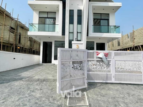 Four bedroom semi-detached duplex (210ikota)