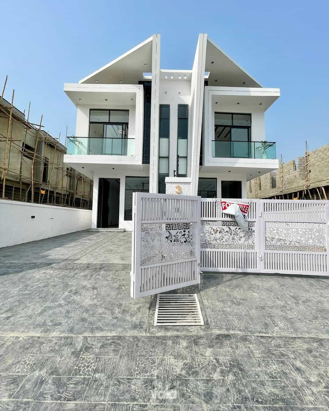 Four bedroom semi-detached duplex (210IKOTA) Four bedroom semi-detached duplex (210IKOTA)