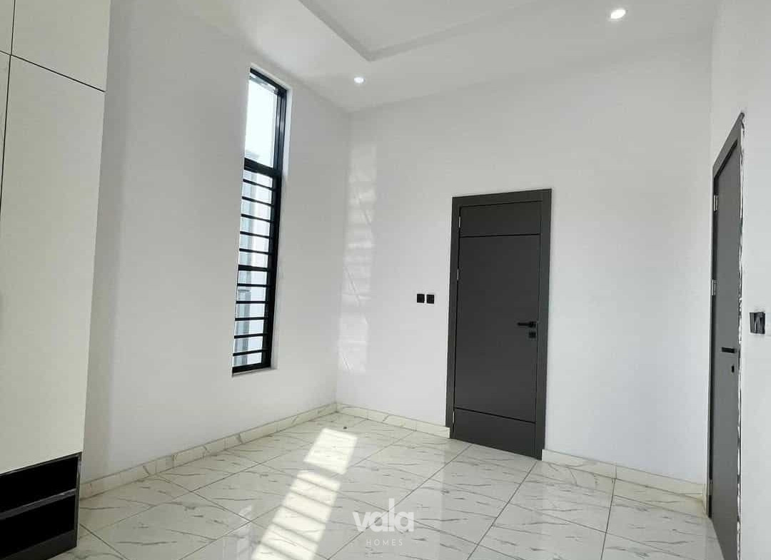 Four bedroom semi-detached duplex (210IKOTA)