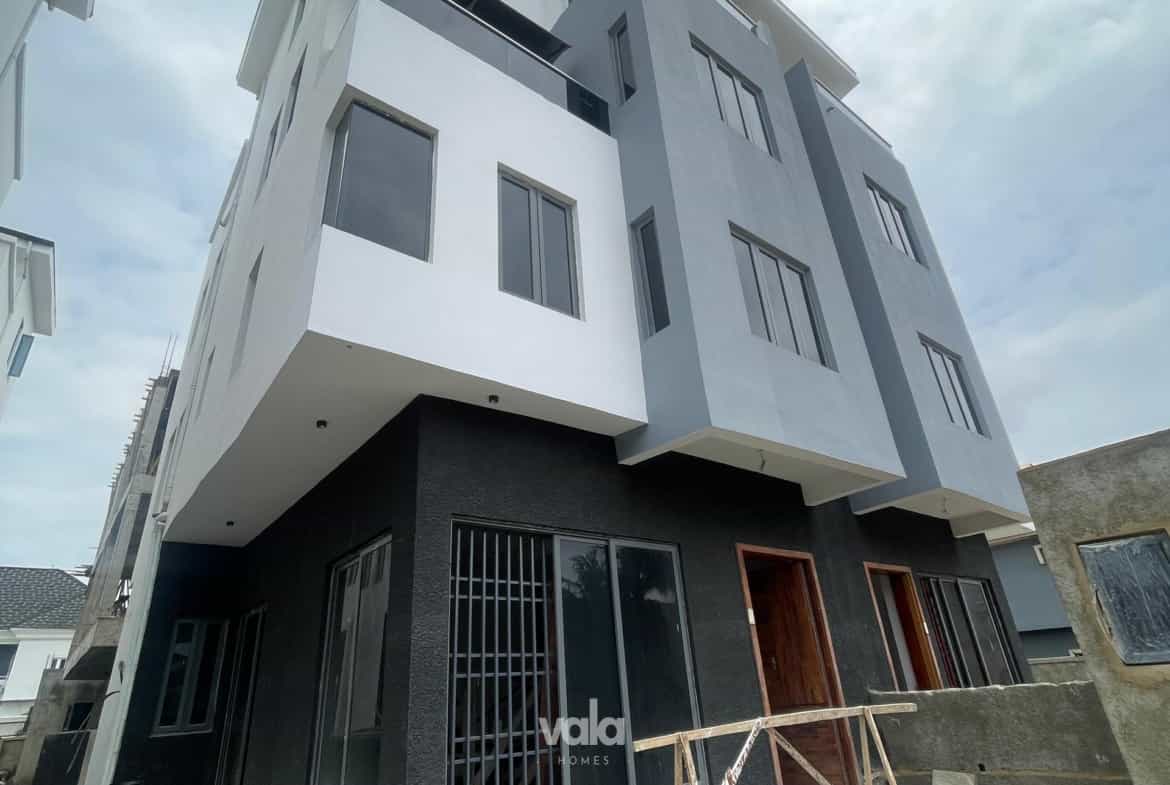 four bedroom semi detached duplex (IKATE4BSD09)