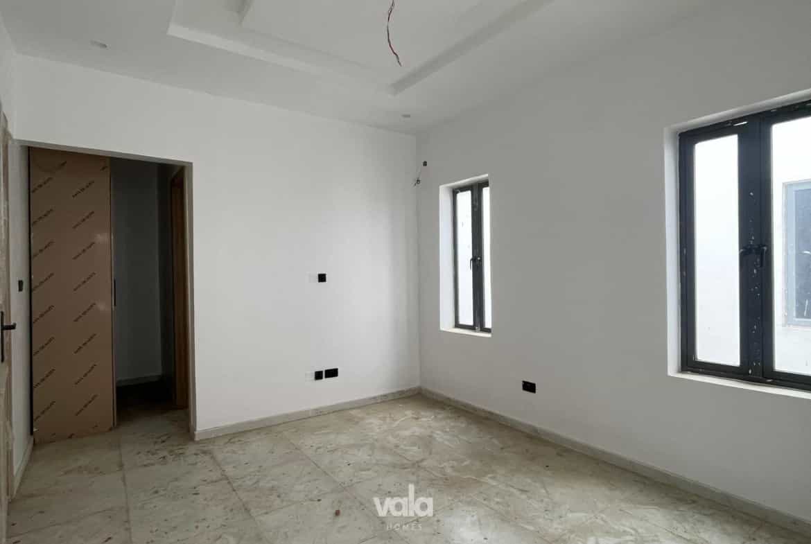four bedroom semi detached duplex (IKATE4BSD09)
