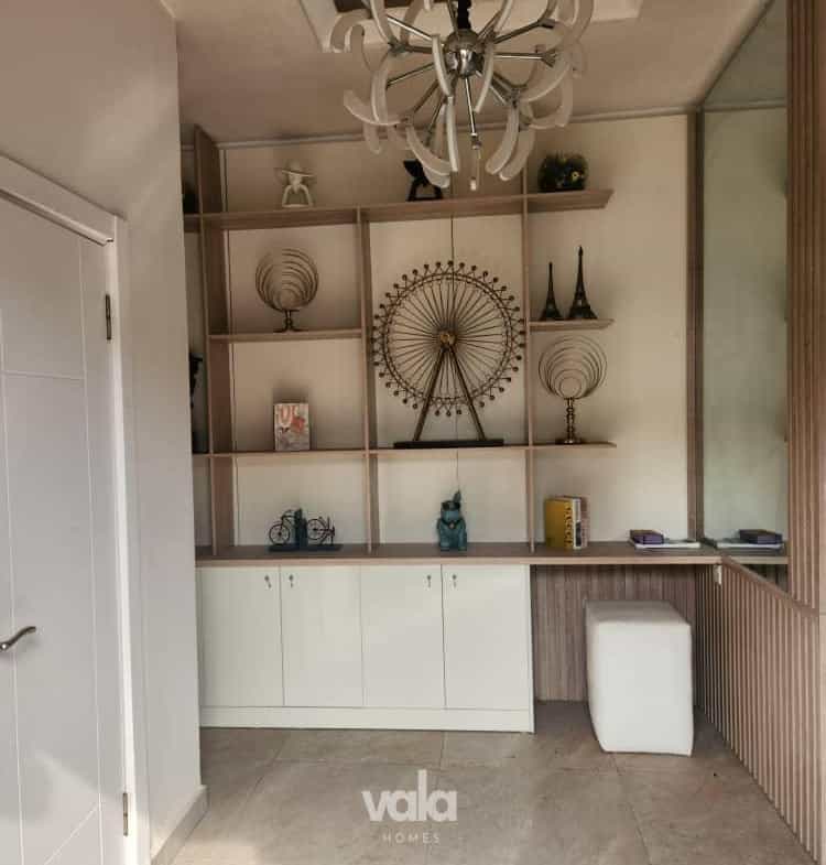 Fully furnished 4 bedroom detached duplex