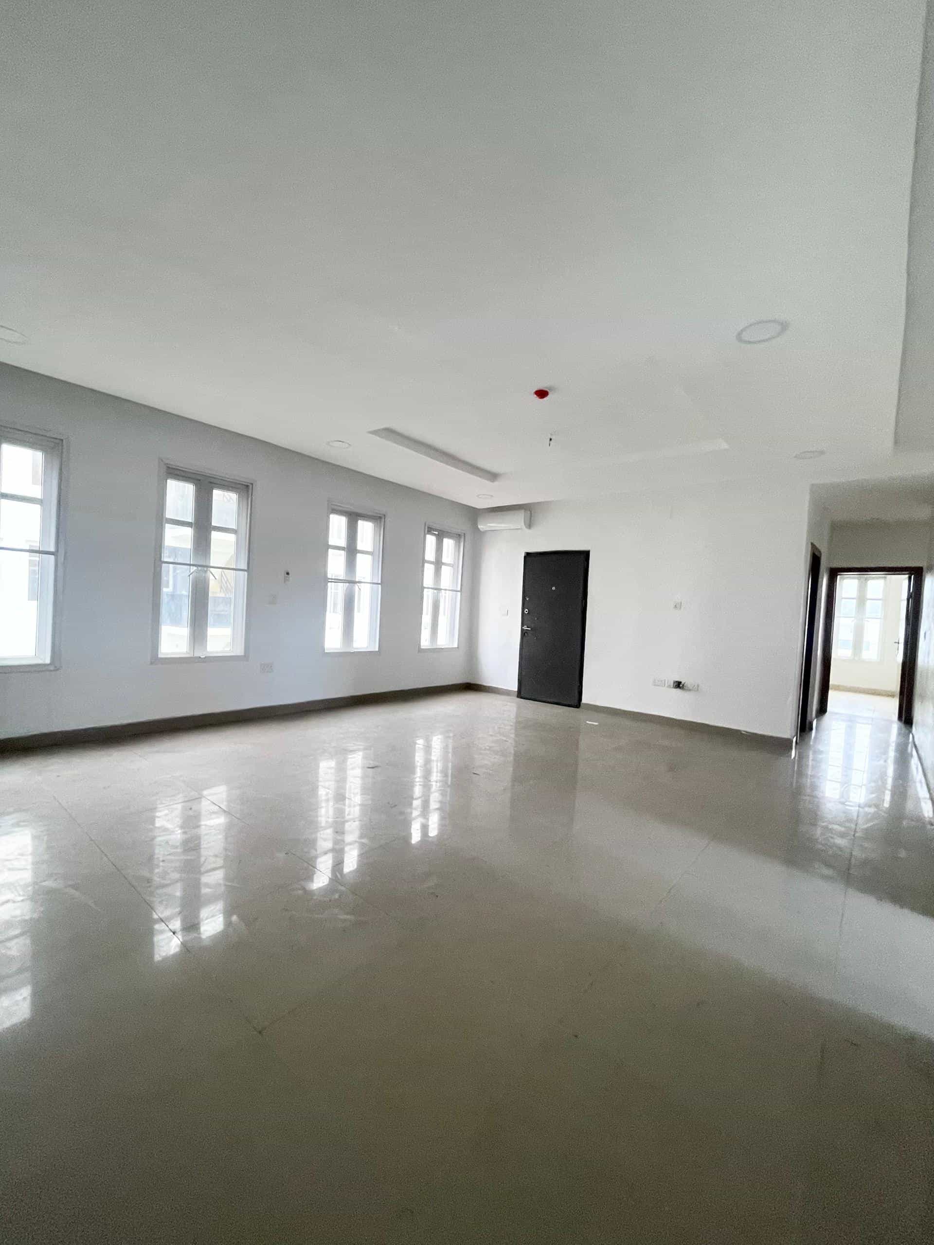 Fully serviced three bedroom apartment (ORCHID3B03) Fully serviced three bedroom apartment (ORCHID3B03)