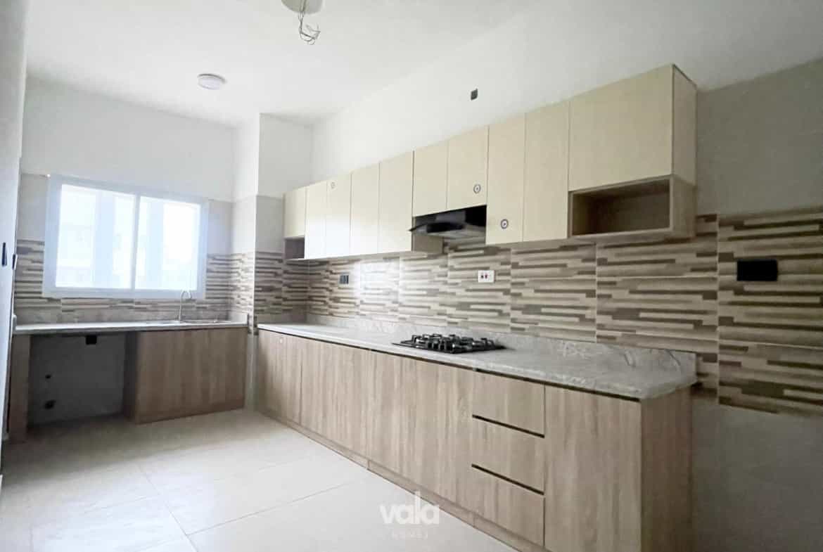 Fully serviced two bedroom maisonette (AJAH2BM)