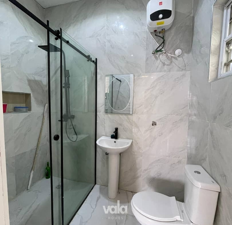 Newly Built Five Bedroom Duplex With Cinema & Swimming Pool (CHEVRN5BDD19)