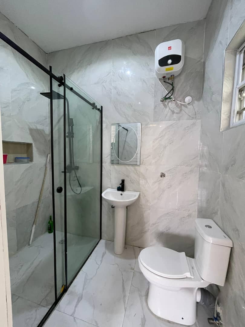 Newly Built Five Bedroom Duplex With Cinema & Swimming Pool (CHEVRN5BDD19)