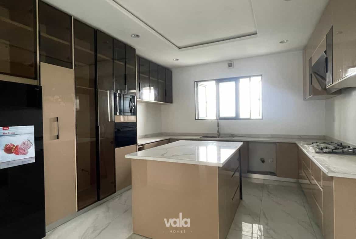 Newly built five bedroom with elevator & cinema in a secure estate