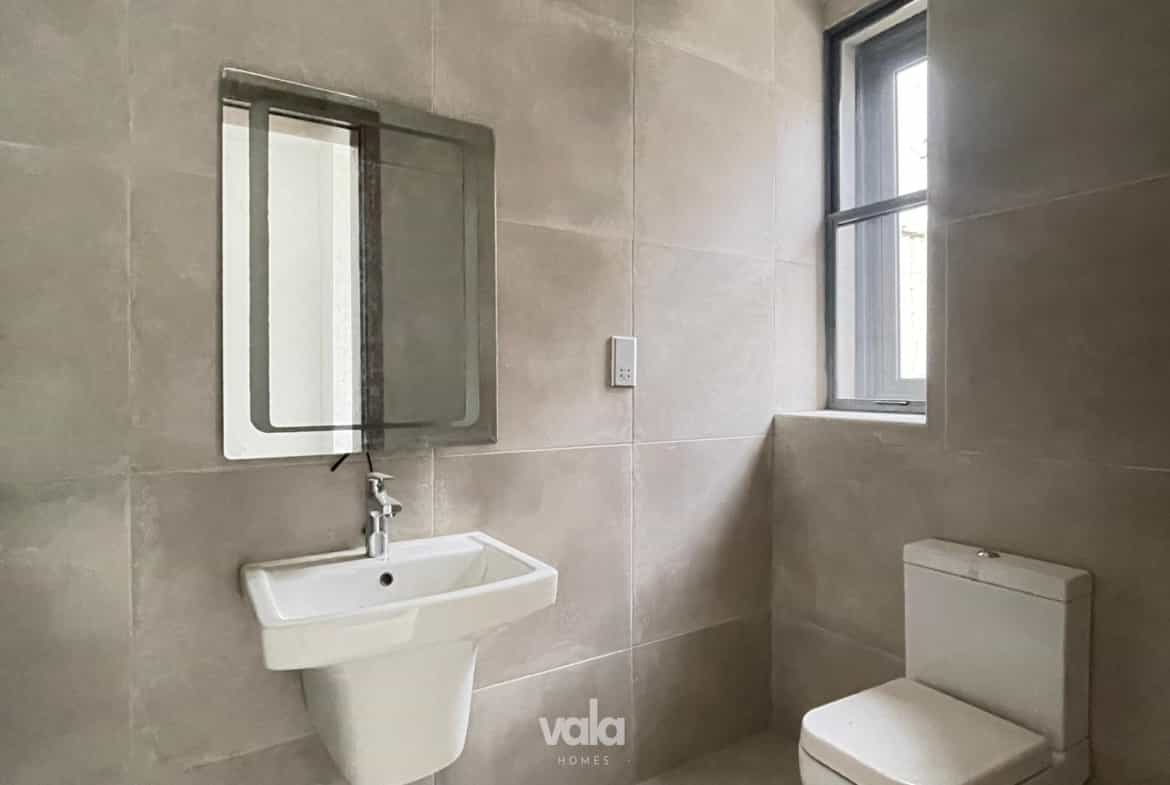 Newly built five bedroom with elevator & cinema in a secure estate