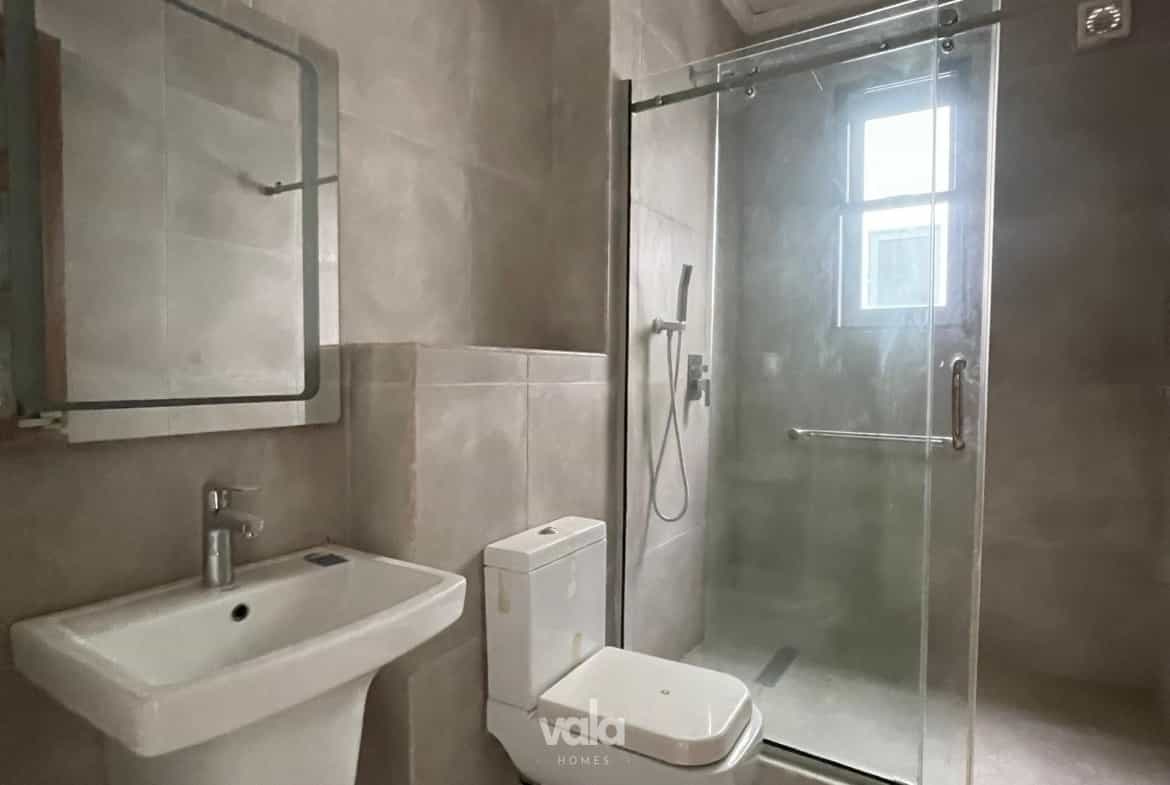 Newly built five bedroom with elevator & cinema in a secure estate