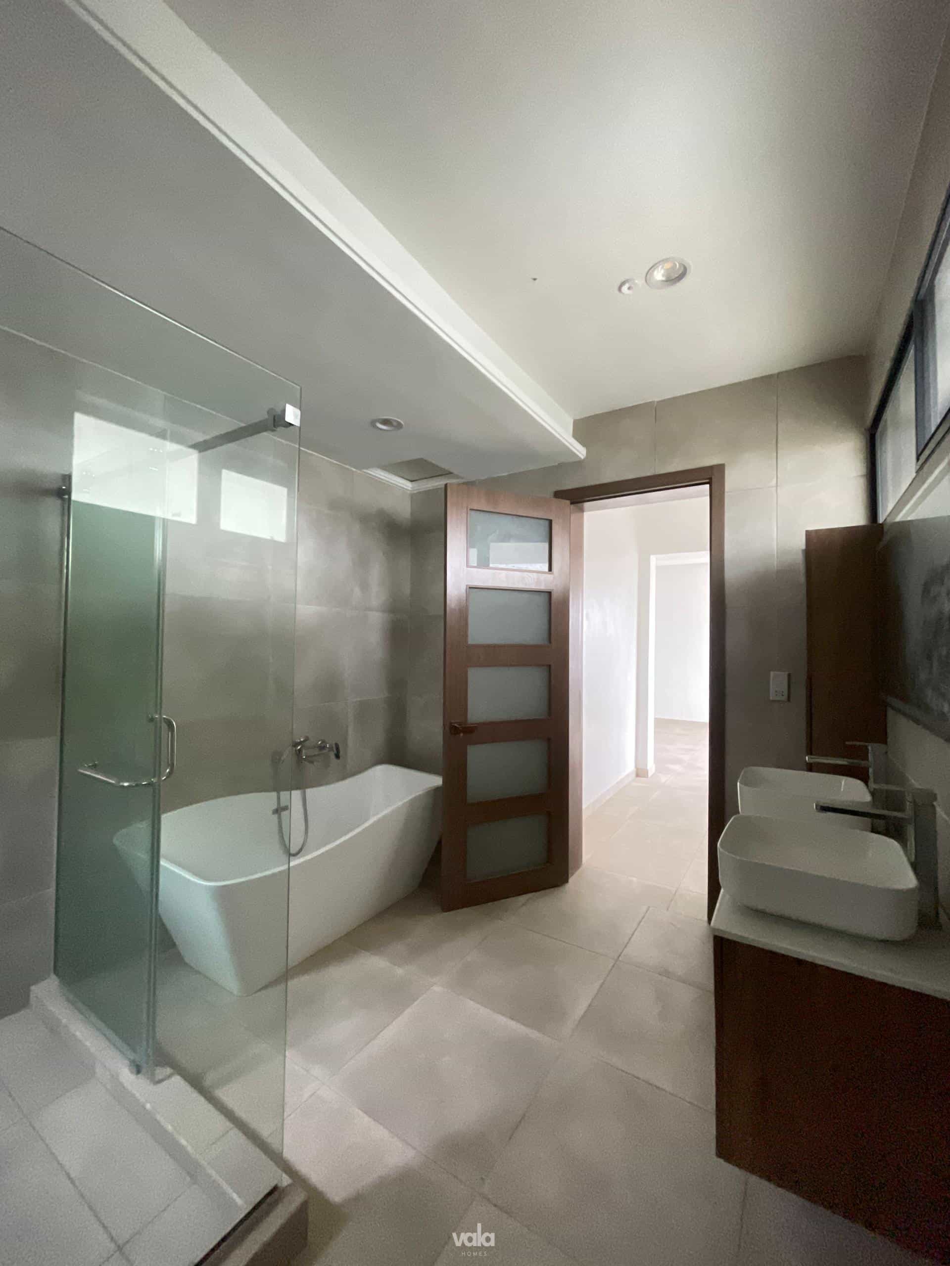 Newly built five bedroom with elevator & cinema in a secure estate