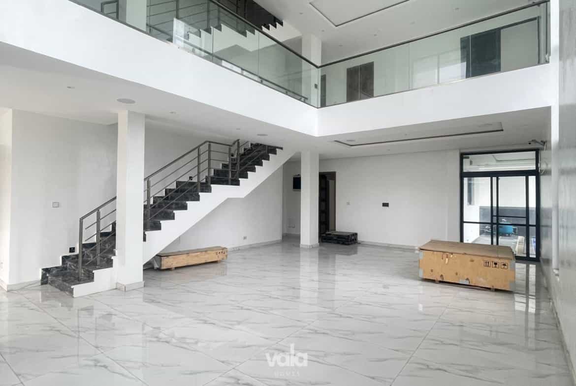 Newly built five bedroom with elevator & cinema in a secure estate