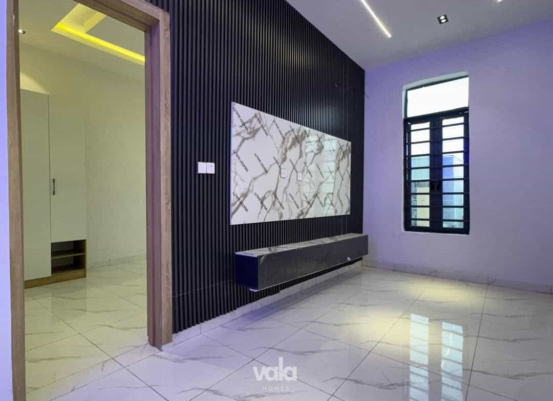 Newly built four bedroom semi-detached duplex (213Ajah4bsd)