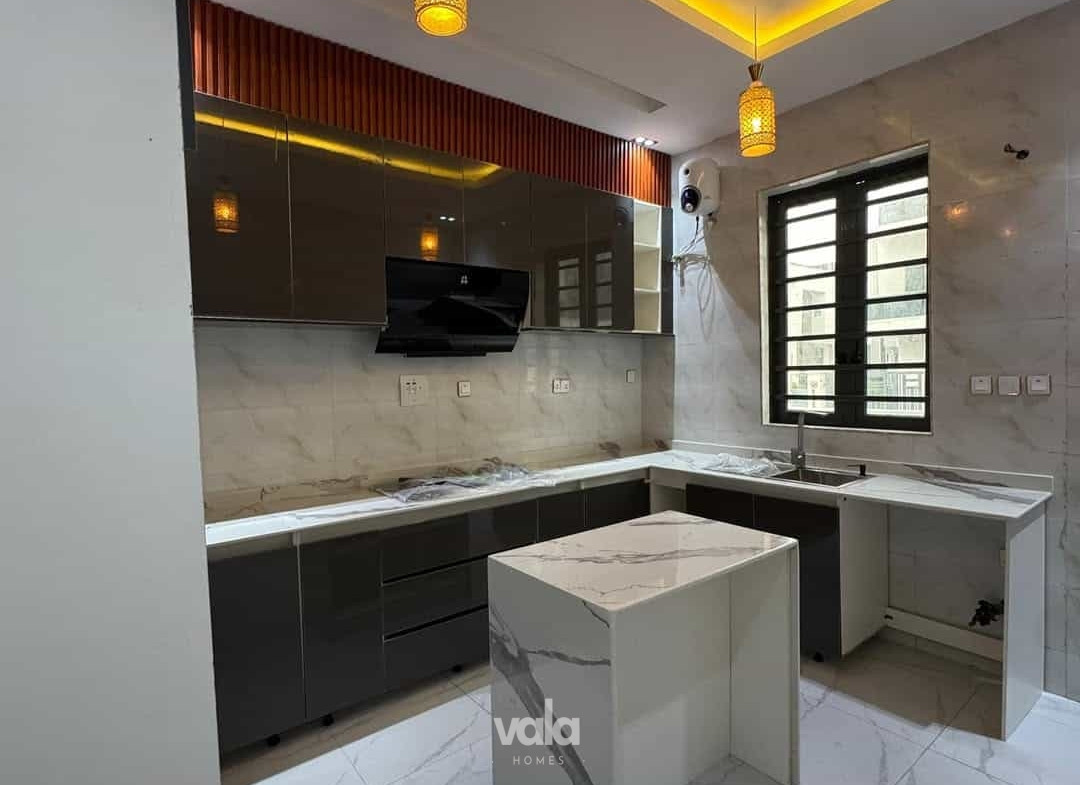 Newly built four bedroom semi-detached duplex (213Ajah4bsd)