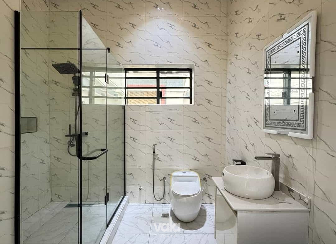 Newly built four bedroom semi-detached duplex (213Ajah4bsd)