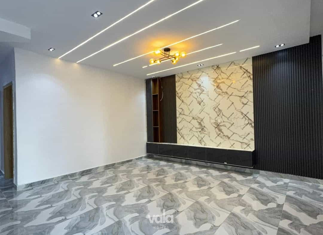Newly built four bedroom semi-detached duplex (213Ajah4bsd)