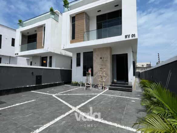 Stunning five bedroom fully detached duplex (orchid5bdd12)