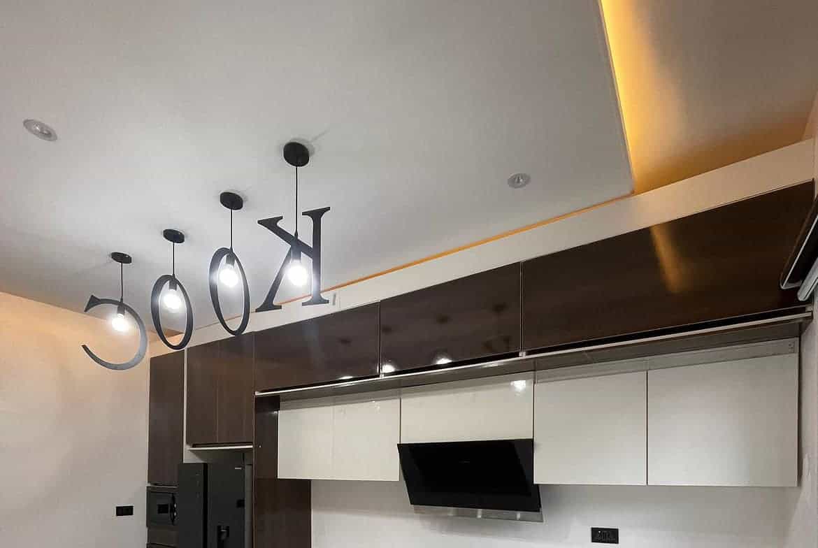 Stylish 2 bedroom apartment on pent floor (Lekki2bd200)